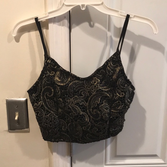 Black and gold floral crop top - Picture 1 of 2